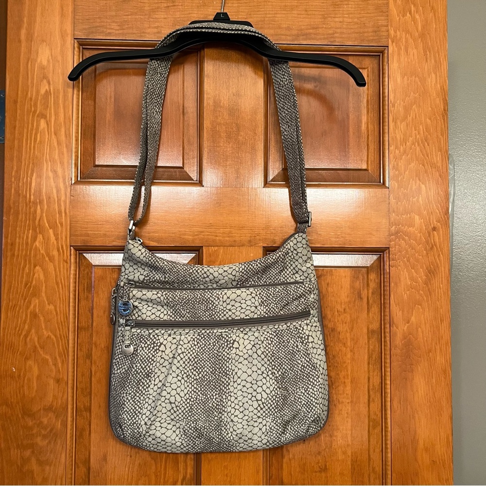 Travelon crossbody purse